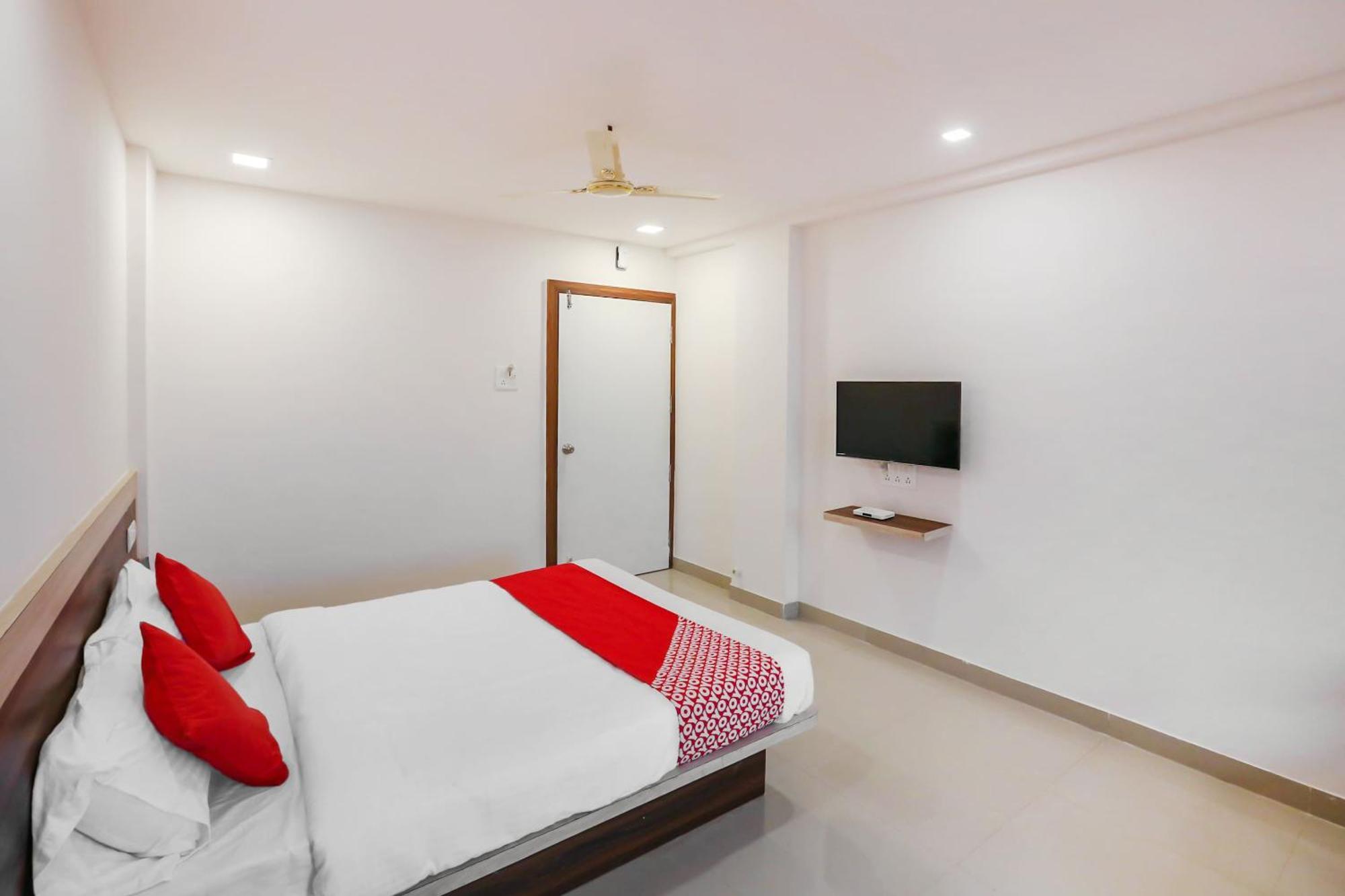 Hotel O Pingara Executive Phursungi Buitenkant foto